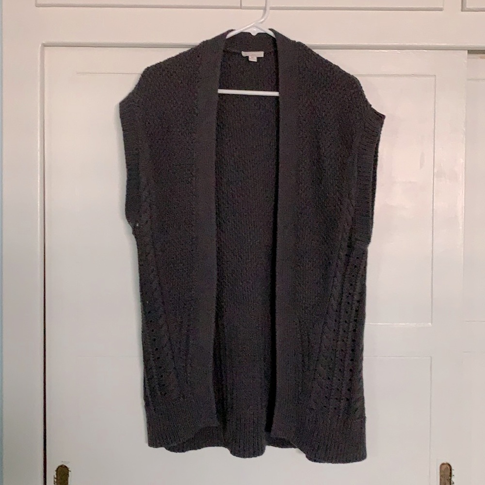 Gap knit long sleeveless cardigan 🍁